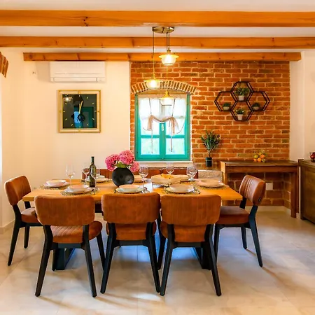 Prevolt Villa *